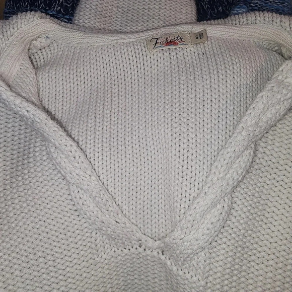 Faherty Blue And Gray Hooded Knit Sweater Size Small - Picture 5 of 6